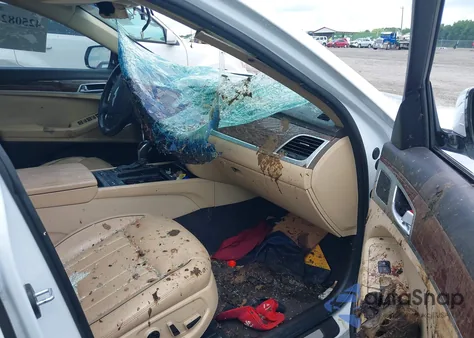 2015 Hyundai Genesis 3.8 from USA, damaged, VIN KMHGN4JEXFU070975